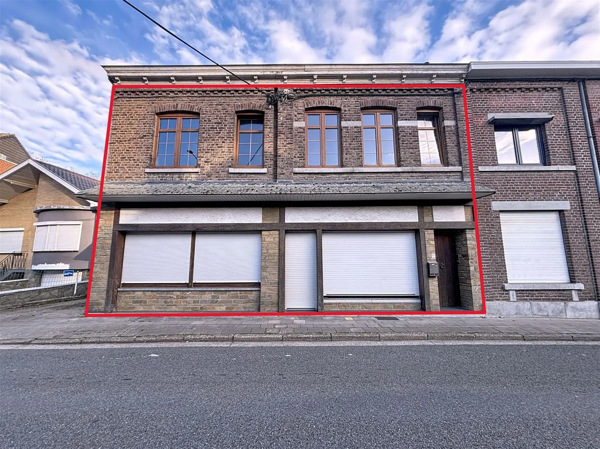 Façade d'une maison liégeoise soumise aux droits d'enregistrement