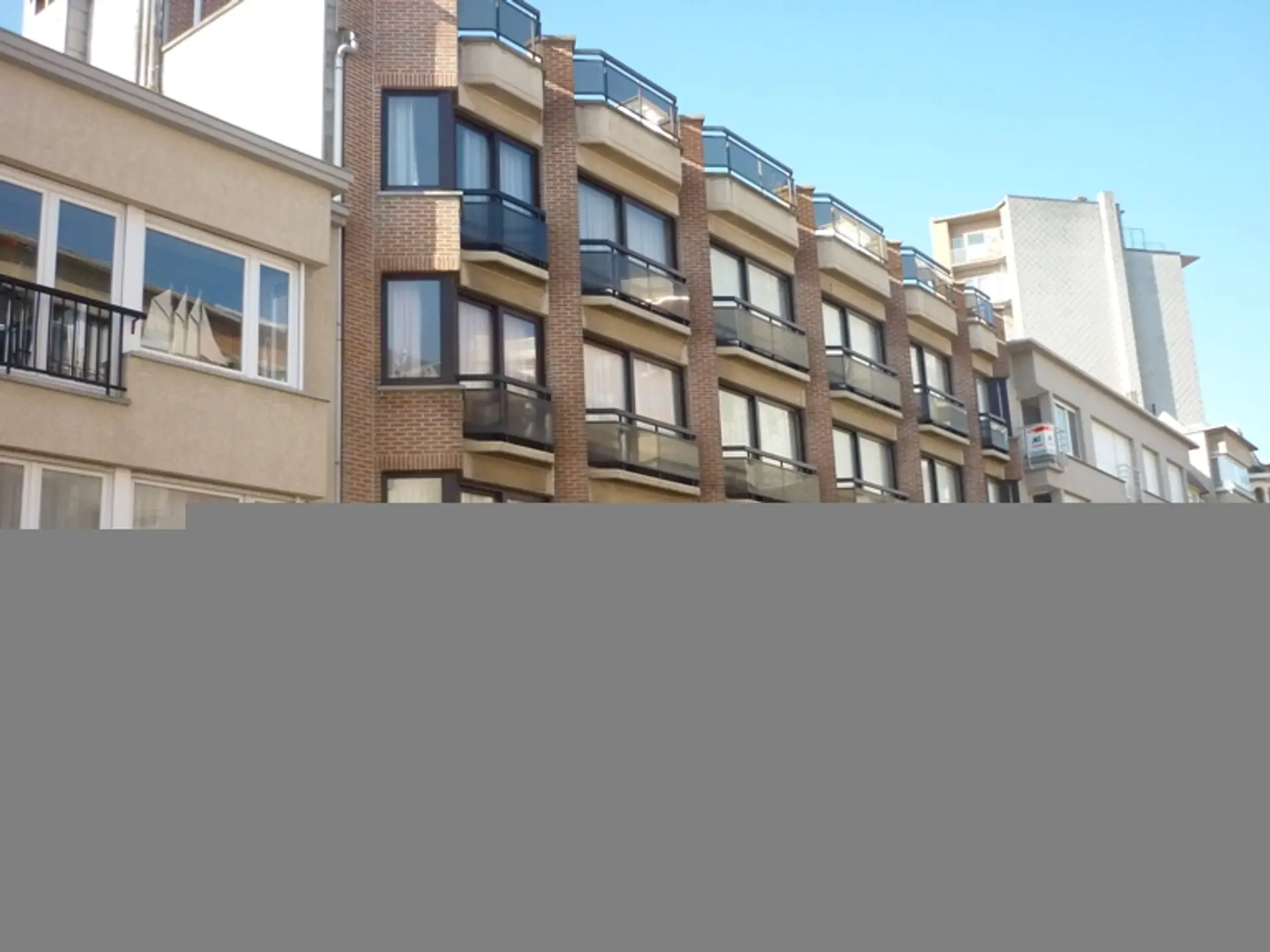 Res. CHARLOTTE 4.JPG