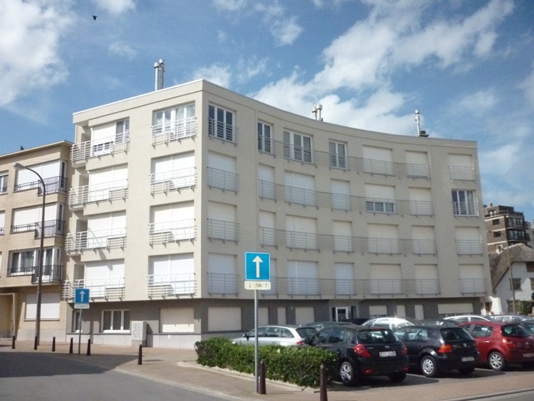 EL PARADOR 0402
